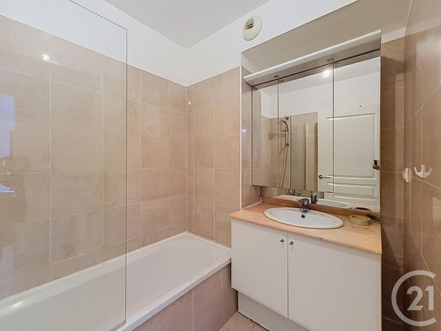 Appartement F2 &agrave; louer - 2 pi&egrave;ces - 43,79 m2 - Cannes - 06 - PROVENCE-ALPES-COTE-D-AZUR