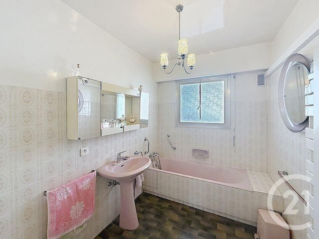 Appartement F4 &agrave; vendre - 4 pi&egrave;ces - 95,06 m2 - Cannes - 06 - PROVENCE-ALPES-COTE-D-AZUR