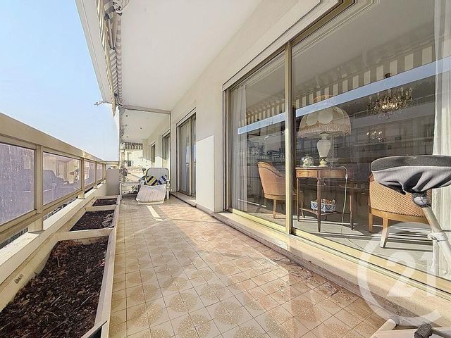 Appartement F4 &agrave; vendre - 4 pi&egrave;ces - 95,06 m2 - Cannes - 06 - PROVENCE-ALPES-COTE-D-AZUR