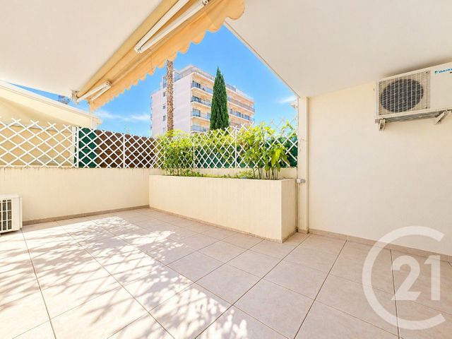 Appartement F3 &agrave; vendre - 3 pi&egrave;ces - 79,90 m2 - Cannes - 06 - PROVENCE-ALPES-COTE-D-AZUR