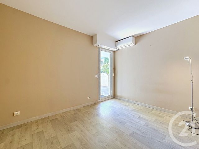 Appartement F3 &agrave; vendre - 3 pi&egrave;ces - 79,90 m2 - Cannes - 06 - PROVENCE-ALPES-COTE-D-AZUR