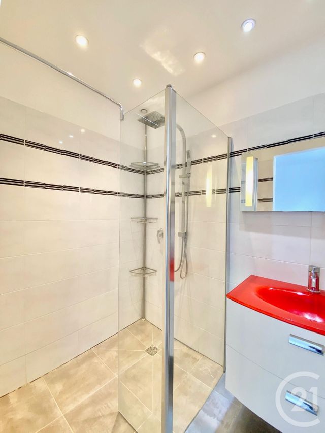 Appartement F2 &agrave; louer - 2 pi&egrave;ces - 35,18 m2 - Cannes - 06 - PROVENCE-ALPES-COTE-D-AZUR