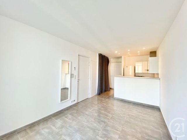 Appartement F2 &agrave; louer - 2 pi&egrave;ces - 35,18 m2 - Cannes - 06 - PROVENCE-ALPES-COTE-D-AZUR