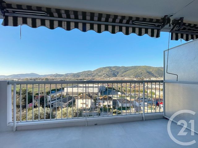 Appartement 1 pièce 30 m² · à Cannes · 30,4 m² · 700 €/mois