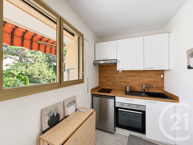 Appartement F1 &agrave; louer - 1 pi&egrave;ce - 20,88 m2 - Le Cannet - 06 - PROVENCE-ALPES-COTE-D-AZUR