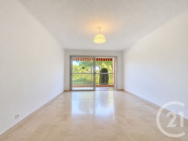 Appartement F2 &agrave; louer - 2 pi&egrave;ces - 51,20 m2 - Mandelieu La Napoule - 06 - PROVENCE-ALPES-COTE-D-AZUR