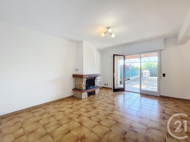 Maison &agrave; louer - 4 pi&egrave;ces - 95,03 m2 - La Roquette Sur Siagne - 06 - PROVENCE-ALPES-COTE-D-AZUR