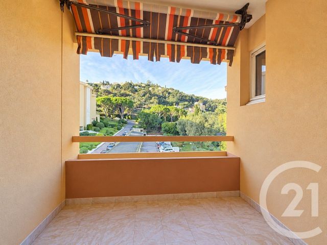 Appartement F1 &agrave; louer - 1 pi&egrave;ce - 25 m2 - Mandelieu La Napoule - 06 - PROVENCE-ALPES-COTE-D-AZUR
