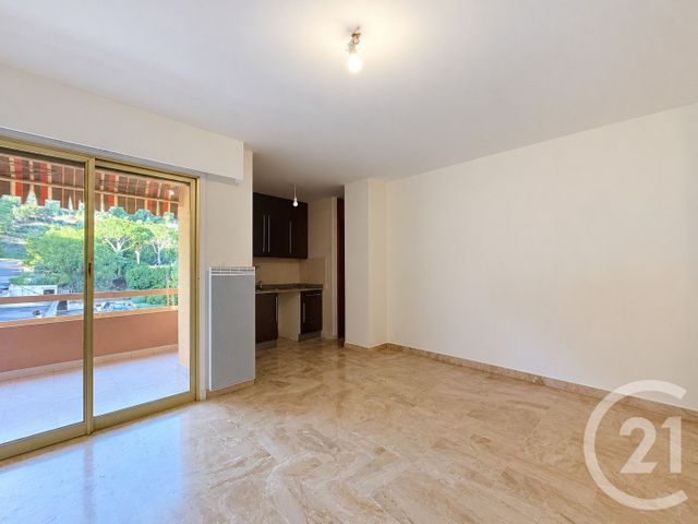 Appartement F1 &agrave; louer - 1 pi&egrave;ce - 25 m2 - Mandelieu La Napoule - 06 - PROVENCE-ALPES-COTE-D-AZUR