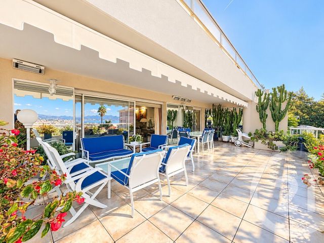 Appartement F4 &agrave; vendre - 4 pi&egrave;ces - 133,03 m2 - Cannes - 06 - PROVENCE-ALPES-COTE-D-AZUR