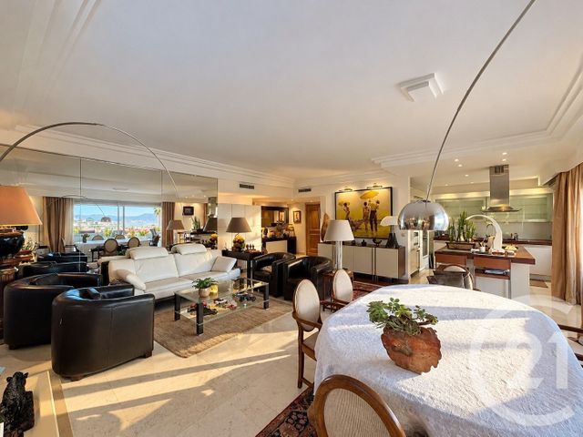 Appartement F4 &agrave; vendre - 4 pi&egrave;ces - 133,03 m2 - Cannes - 06 - PROVENCE-ALPES-COTE-D-AZUR