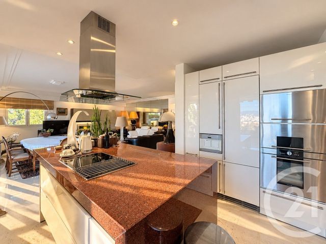Appartement F4 &agrave; vendre - 4 pi&egrave;ces - 133,03 m2 - Cannes - 06 - PROVENCE-ALPES-COTE-D-AZUR