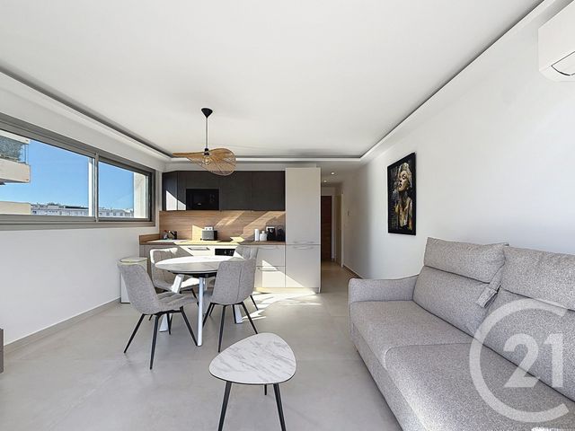Appartement F2 &agrave; louer - 2 pi&egrave;ces - 33,76 m2 - Cannes - 06 - PROVENCE-ALPES-COTE-D-AZUR