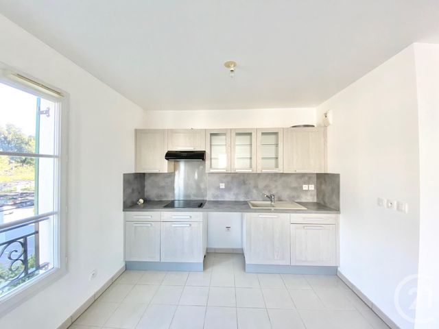 Appartement F2 &agrave; louer - 2 pi&egrave;ces - 39,05 m2 - Roquefort Les Pins - 06 - PROVENCE-ALPES-COTE-D-AZUR