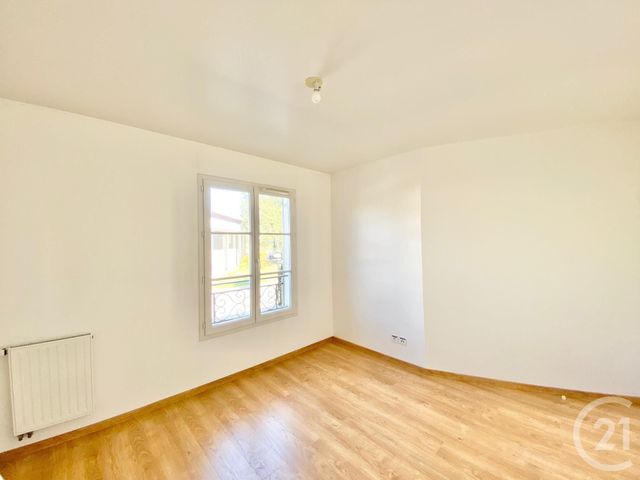 Appartement F2 &agrave; louer - 2 pi&egrave;ces - 39,05 m2 - Roquefort Les Pins - 06 - PROVENCE-ALPES-COTE-D-AZUR
