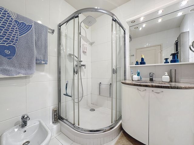 Appartement F3 à vendre - 3 pièces - 89 m2 - Cannes - 06 - PROVENCE-ALPES-COTE-D-AZUR