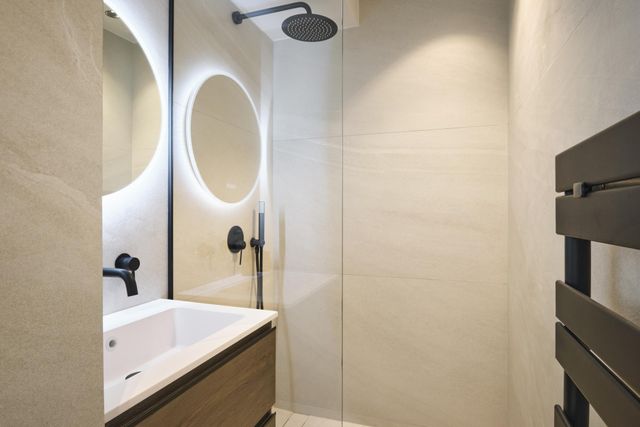 Appartement F4 &agrave; vendre - 4 pi&egrave;ces - 110 m2 - Cannes - 06 - PROVENCE-ALPES-COTE-D-AZUR