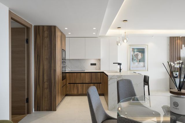 Appartement F4 &agrave; vendre - 4 pi&egrave;ces - 90 m2 - Cannes - 06 - PROVENCE-ALPES-COTE-D-AZUR