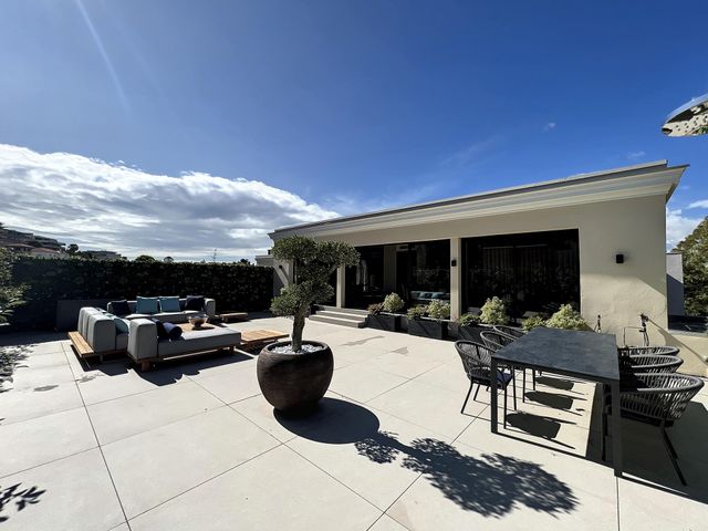 Appartement F4 à vendre - 4 pièces - 123,72 m2 - Cannes - 06 - PROVENCE-ALPES-COTE-D-AZUR