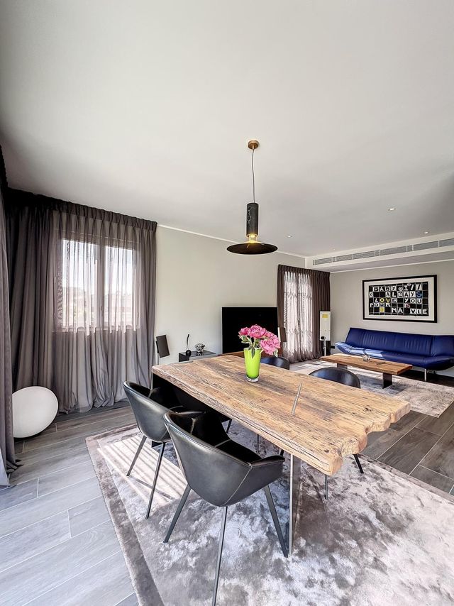 Appartement F4 à vendre - 4 pièces - 123,72 m2 - Cannes - 06 - PROVENCE-ALPES-COTE-D-AZUR