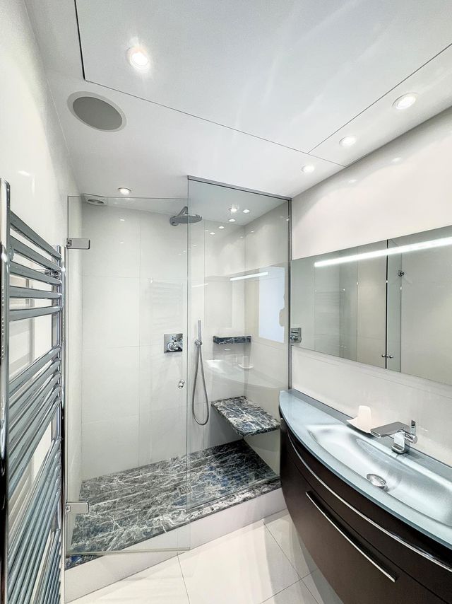 Appartement F5 &agrave; vendre - 5 pi&egrave;ces - 191,05 m2 - Cannes - 06 - PROVENCE-ALPES-COTE-D-AZUR