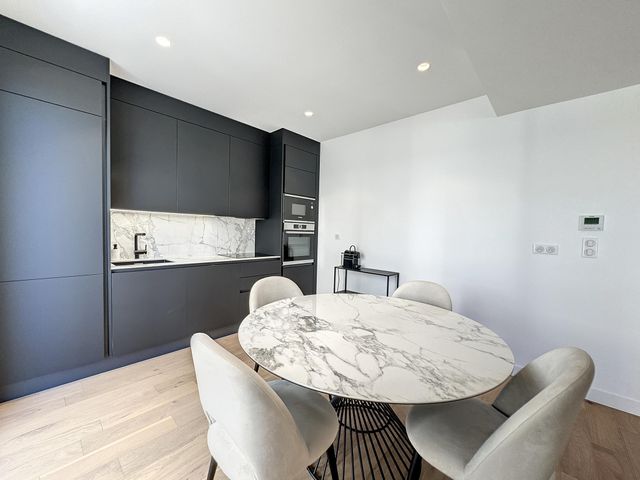 Appartement F3 à vendre - 3 pièces - 75,15 m2 - Cannes - 06 - PROVENCE-ALPES-COTE-D-AZUR