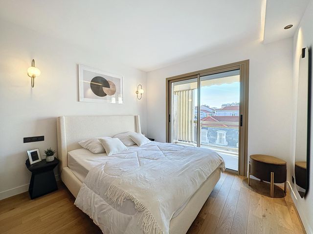 Appartement F3 à vendre - 3 pièces - 64,31 m2 - Cannes - 06 - PROVENCE-ALPES-COTE-D-AZUR