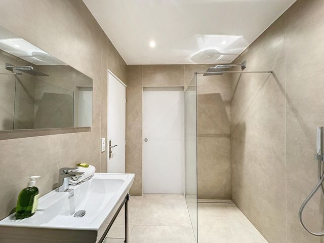 Appartement F2 &agrave; vendre - 2 pi&egrave;ces - 62,03 m2 - Cannes - 06 - PROVENCE-ALPES-COTE-D-AZUR