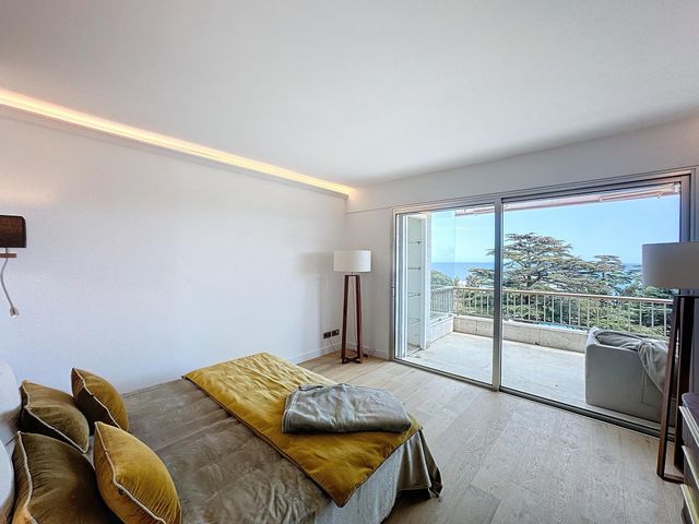 Appartement F4 &agrave; vendre - 4 pi&egrave;ces - 104,03 m2 - Cannes - 06 - PROVENCE-ALPES-COTE-D-AZUR