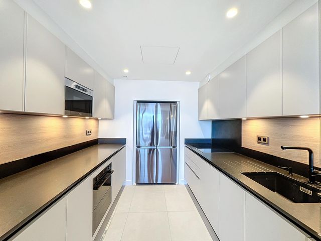 Appartement F4 &agrave; vendre - 4 pi&egrave;ces - 104,03 m2 - Cannes - 06 - PROVENCE-ALPES-COTE-D-AZUR