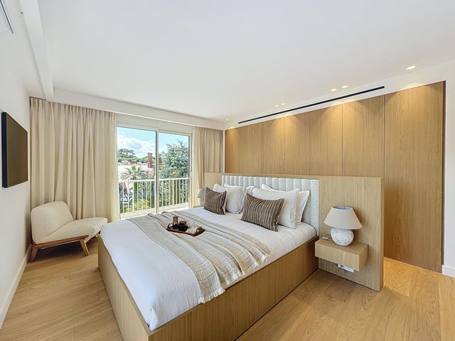 Appartement F4 &agrave; vendre - 4 pi&egrave;ces - 155 m2 - Cannes - 06 - PROVENCE-ALPES-COTE-D-AZUR