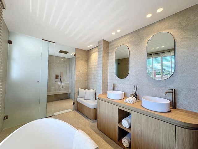 Appartement F4 &agrave; vendre - 4 pi&egrave;ces - 155 m2 - Cannes - 06 - PROVENCE-ALPES-COTE-D-AZUR