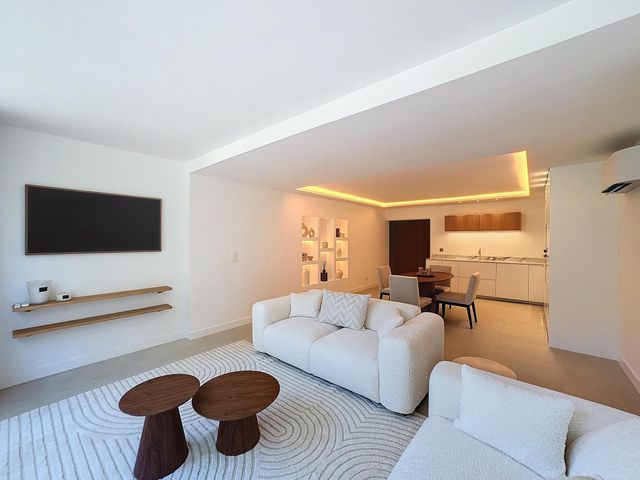 Appartement F3 à vendre - 3 pièces - 85 m2 - Cannes - 06 - PROVENCE-ALPES-COTE-D-AZUR