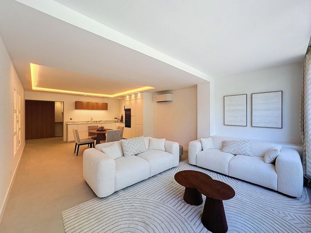 Appartement F3 à vendre - 3 pièces - 85 m2 - Cannes - 06 - PROVENCE-ALPES-COTE-D-AZUR