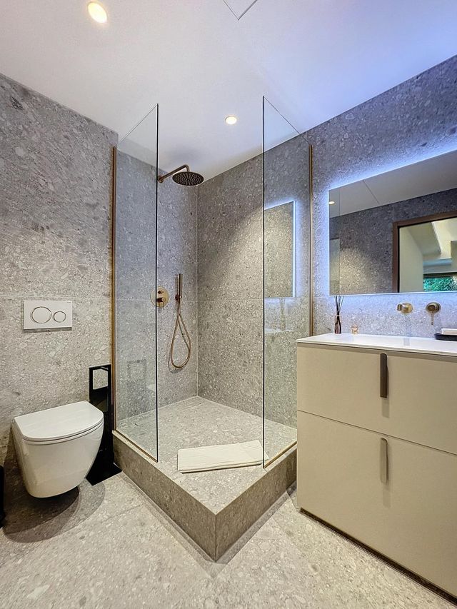 Appartement F5 à vendre - 5 pièces - 121,23 m2 - Cannes - 06 - PROVENCE-ALPES-COTE-D-AZUR