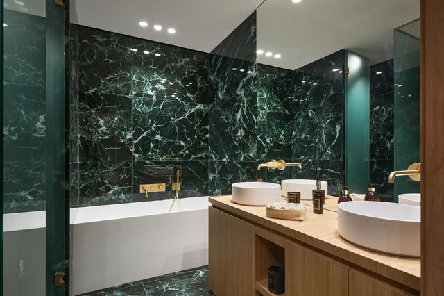 Appartement &agrave; vendre - 5 pi&egrave;ces - 110 m2 - Cannes - 06 - PROVENCE-ALPES-COTE-D-AZUR