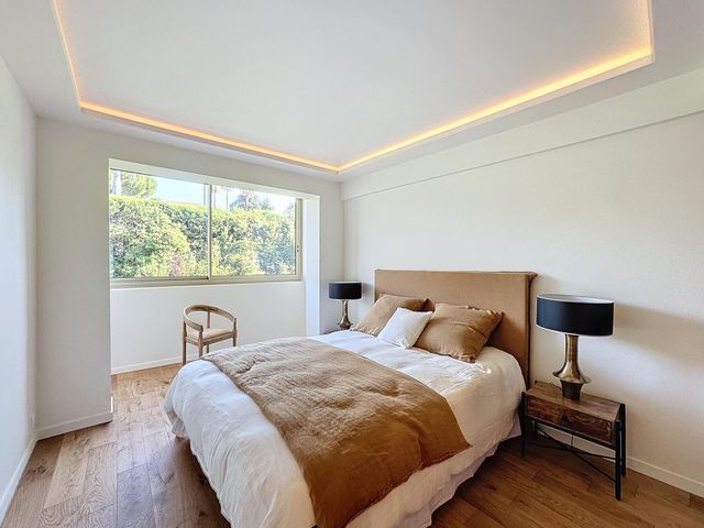 Appartement F4 &agrave; vendre - 4 pi&egrave;ces - 112,95 m2 - Cannes - 06 - PROVENCE-ALPES-COTE-D-AZUR