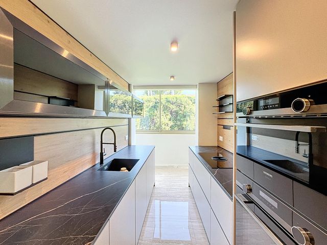 Appartement F4 &agrave; vendre - 4 pi&egrave;ces - 112,95 m2 - Cannes - 06 - PROVENCE-ALPES-COTE-D-AZUR