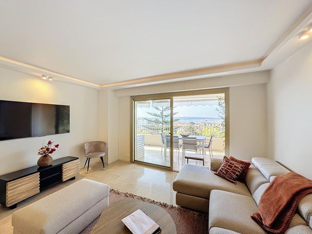 Appartement F4 &agrave; vendre - 4 pi&egrave;ces - 112,95 m2 - Cannes - 06 - PROVENCE-ALPES-COTE-D-AZUR