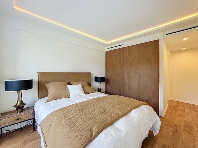 Appartement F4 &agrave; vendre - 4 pi&egrave;ces - 112,95 m2 - Cannes - 06 - PROVENCE-ALPES-COTE-D-AZUR