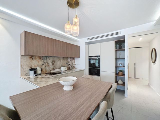 Appartement F3 &agrave; vendre - 3 pi&egrave;ces - 68,81 m2 - Cannes - 06 - PROVENCE-ALPES-COTE-D-AZUR