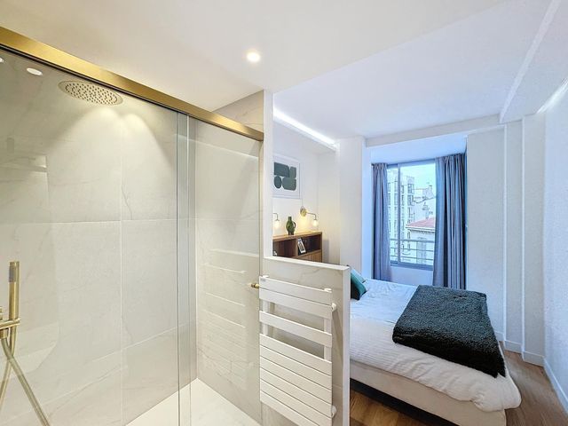 Appartement F3 &agrave; vendre - 3 pi&egrave;ces - 68,81 m2 - Cannes - 06 - PROVENCE-ALPES-COTE-D-AZUR