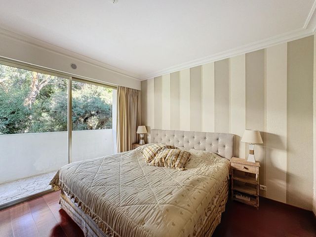 Appartement F4 à vendre - 4 pièces - 120,10 m2 - Cannes - 06 - PROVENCE-ALPES-COTE-D-AZUR