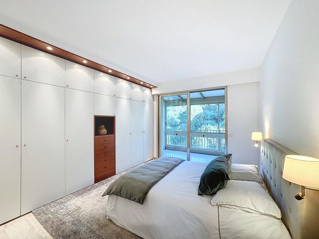 Appartement à vendre - 4 pièces - 119,03 m2 - Cannes - 06 - PROVENCE-ALPES-COTE-D-AZUR