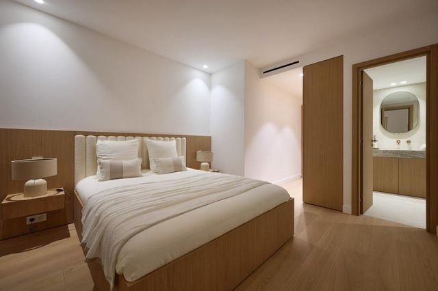 Appartement F5 &agrave; vendre - 5 pi&egrave;ces - 210 m2 - Cannes - 06 - PROVENCE-ALPES-COTE-D-AZUR