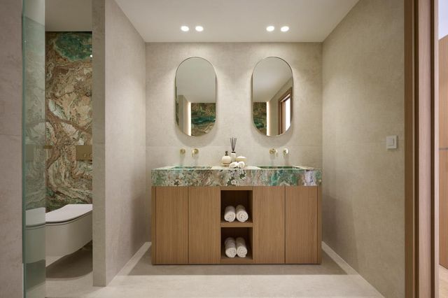 Appartement F5 &agrave; vendre - 5 pi&egrave;ces - 210 m2 - Cannes - 06 - PROVENCE-ALPES-COTE-D-AZUR