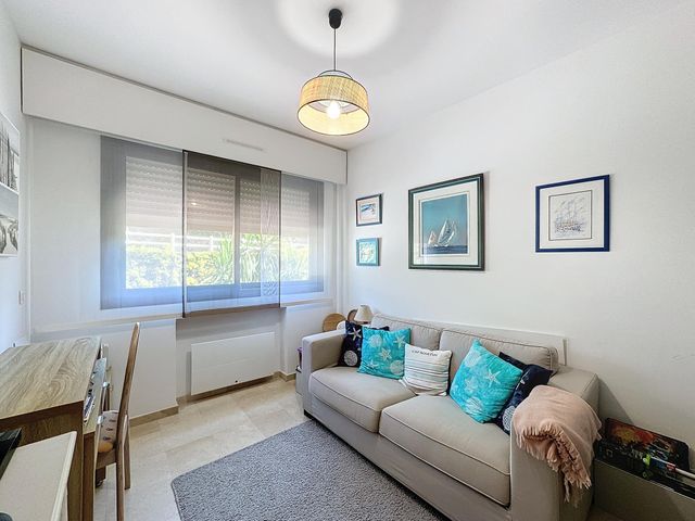 Appartement F4 à vendre - 4 pièces - 123,55 m2 - Cannes - 06 - PROVENCE-ALPES-COTE-D-AZUR