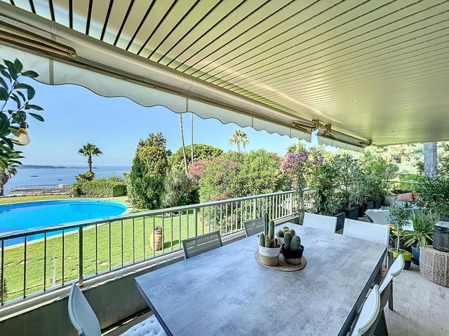 Appartement F4 à vendre - 4 pièces - 123,55 m2 - Cannes - 06 - PROVENCE-ALPES-COTE-D-AZUR