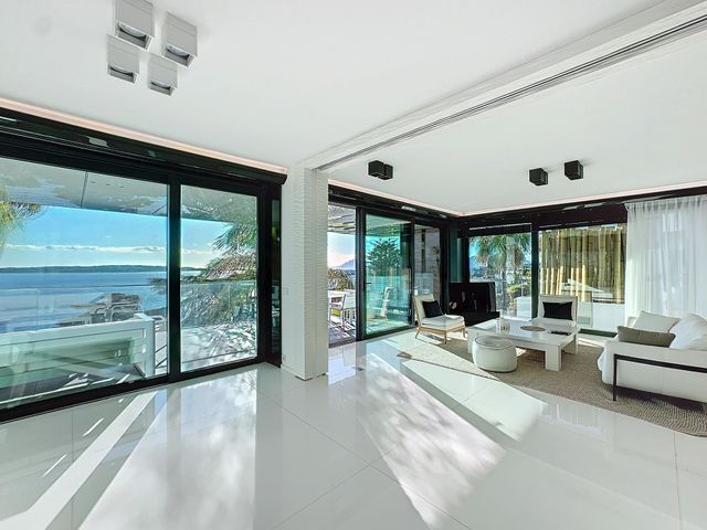 Appartement F3 &agrave; vendre - 3 pi&egrave;ces - 137,70 m2 - Cannes - 06 - PROVENCE-ALPES-COTE-D-AZUR