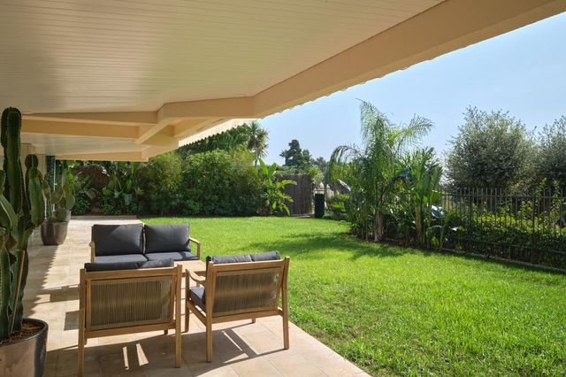 Maison à vendre - 7 pièces - 315 m2 - Cannes - 06 - PROVENCE-ALPES-COTE-D-AZUR